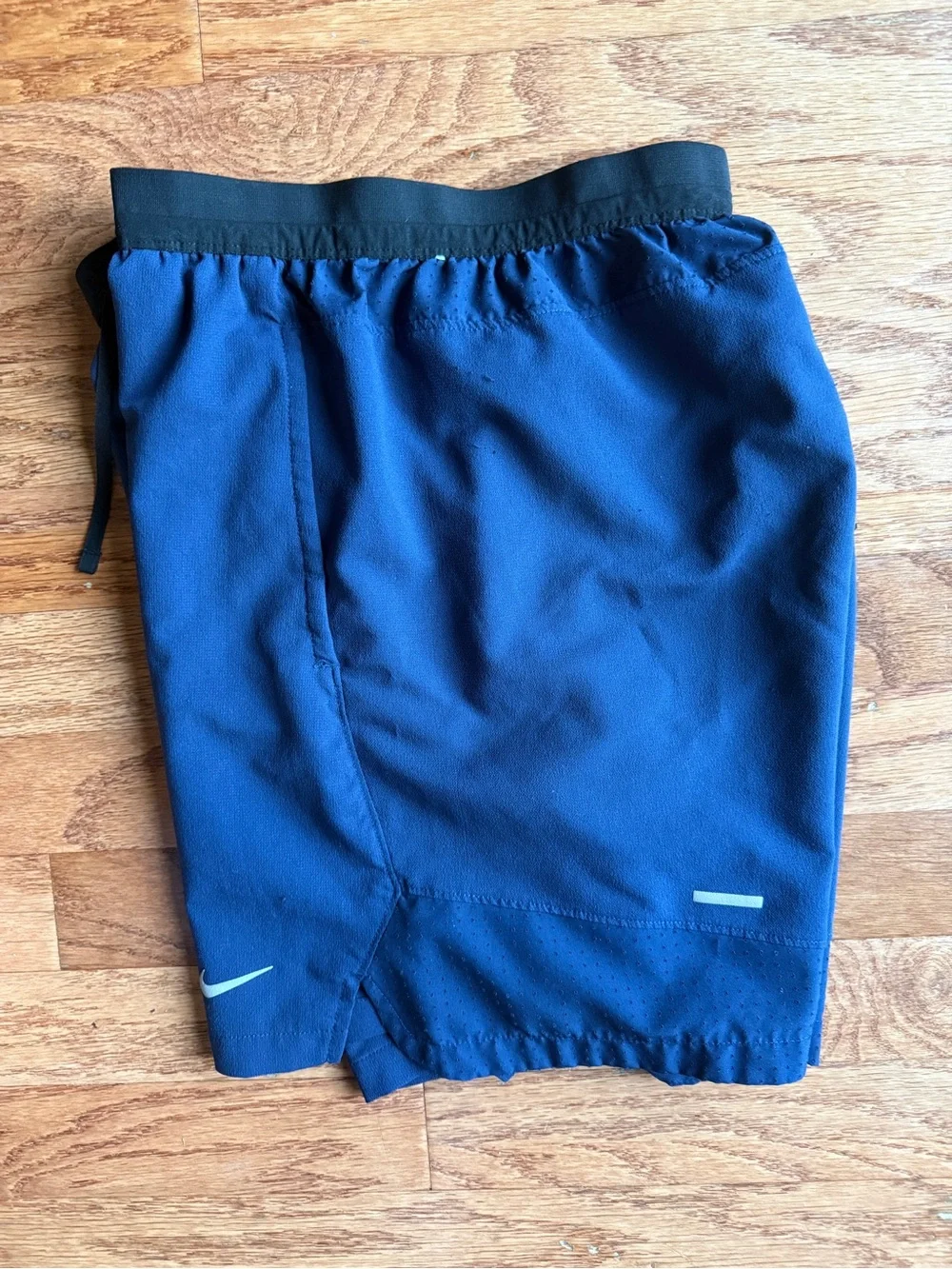 Nike Youth XL Navy Blue Athletic Shorts with Black Waistband